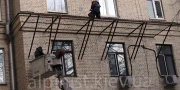 Установка защитно улавливающих решеток, экранов в Украине